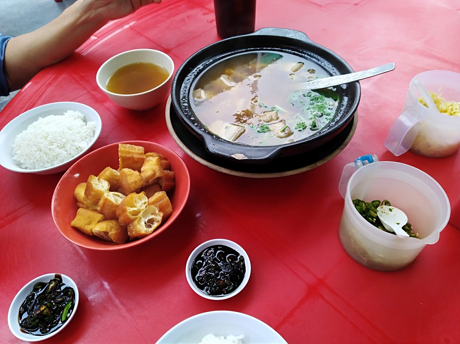 興記肉骨茶 11
